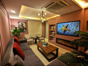 Gold Crest Mall Three Bedroom Suite